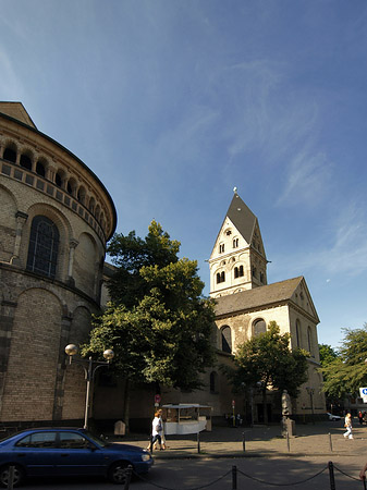 Seitentürme und Westturm der St Aposteln