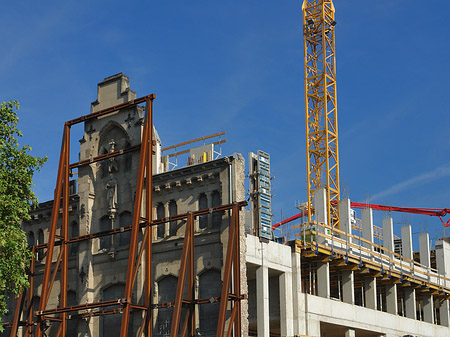 Foto Baustelle auf der Kreuzung Komödienstraße Tunisstraße - Köln