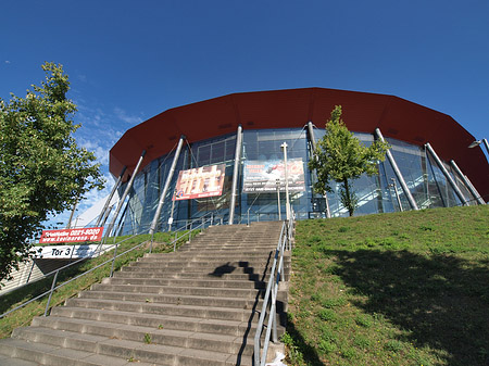 Fotos Kölnarena auf der Treppe | Köln