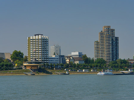 Konrad-Adenauer-Ufer Fotos
