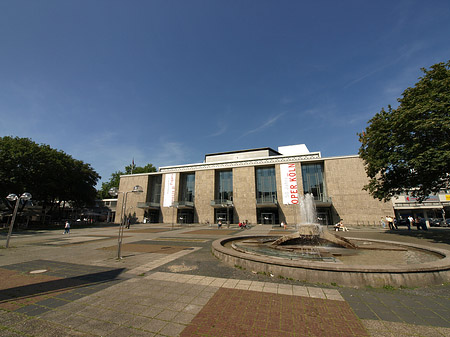 Foto Oper Köln mit Brunnen - Köln